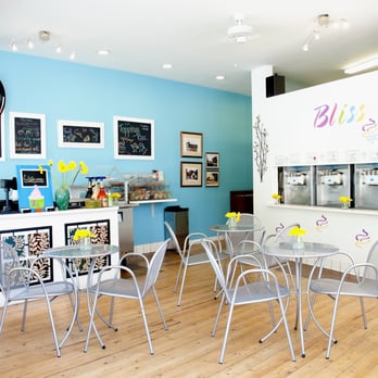 Antoinette Designs - Bliss Frozen Yogert - Ojai, CA - Interior Design Near Me - Oxnard, California