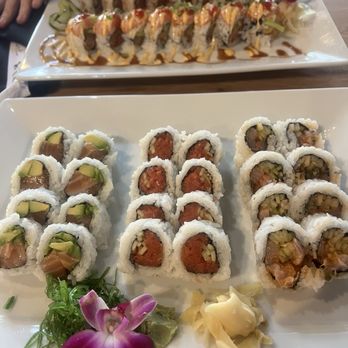 Dragon Sushi - Spicy tuna, spicy yellow tail, salmon avocado - Sushi Bars Near Me - San Diego, California
