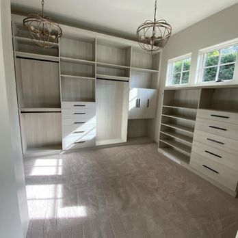 Drew Thatcher Construction - Renovated primary walk in closet - General Contractors Near Me Drew Thatcher Construction - Renovated primary walk in closet - General Contractors Near Me