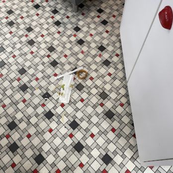 Steak ’n Shake - a broken refrigerator in a kitchen - Fast Food Near Me - Bradenton, Florida Steak ’n Shake - a broken refrigerator in a kitchen - Fast Food Near Me - Bradenton, Florida