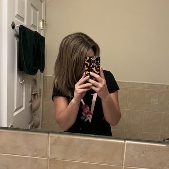 Vida Artistry Salon - This is what I ended up with after the first day of service, they used a toner and made my hair dark. - Hair Stylists Near Me - Roselle Park, New Jersey