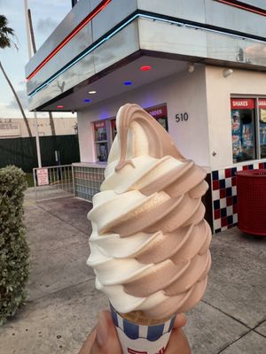 Charlie's Ice Cream by null
