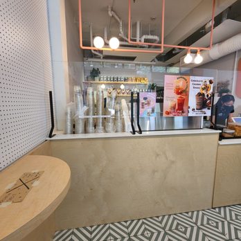 Boba Run - Inside Boba Run - Bubble Tea Near Me - Vancouver, British Columbia