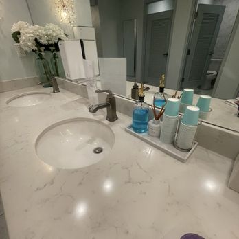 Spa Sydell Integrative Aesthetics - Women's locker area - Day Spas Near Me - Atlanta, Georgia Spa Sydell Integrative Aesthetics - Women's locker area - Day Spas Near Me - Atlanta, Georgia