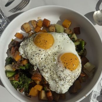 Communion - Shortrib hash - Desserts Near Me - San Diego, California Communion - Shortrib hash - Desserts Near Me - San Diego, California