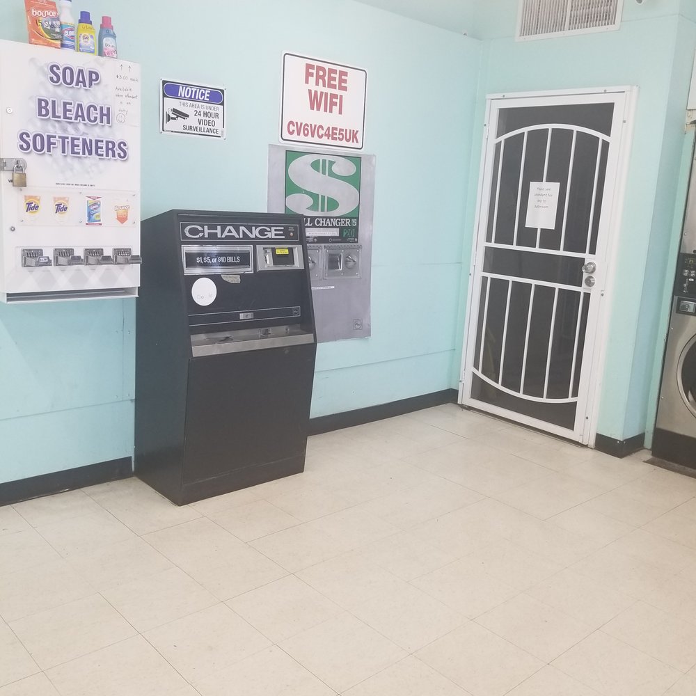 Wingfoot Laundromat - No attendant on duty. - Laundromat Near Me - Chandler, Arizona Wingfoot Laundromat - No attendant on duty. - Laundromat Near Me - Chandler, Arizona