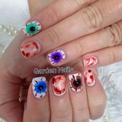 Garden Nails