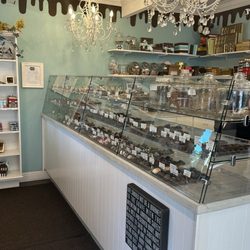 Large selection of individual chocolates. They also have pre-packaged boxes.