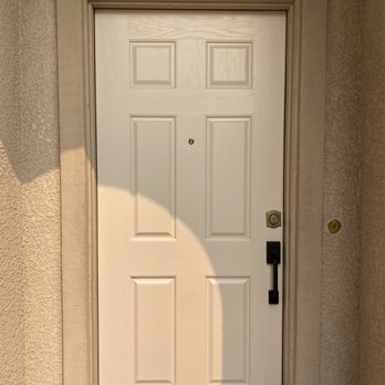 chava's painting - Entrance door and trim paint work - Painters Near Me chava's painting - Entrance door and trim paint work - Painters Near Me