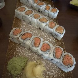 Neo Sushi - Spicy Combo Roll