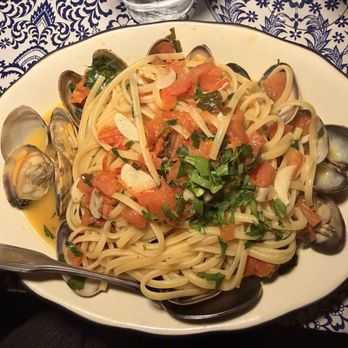 Gersi - Linguine Vongole - Italian Near Me - Brooklyn, New York Gersi - Linguine Vongole - Italian Near Me - Brooklyn, New York