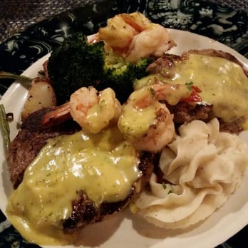 Casa d'Paco - Filet mignon with shrimp...Amazing! - Spanish Near Me - Newark, New Jersey