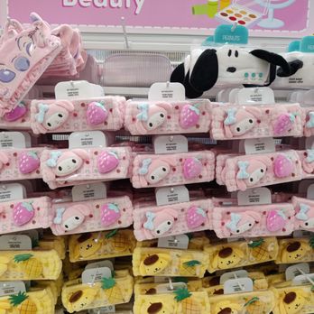 Miniso - Headbands - Toy Stores Near Me - Glendale, California