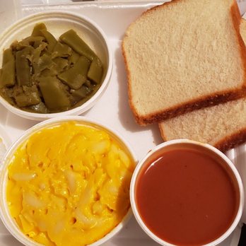 Dreamland BBQ - Mac n cheese, green beans, side of bbq sauce, and 2 slices bread - Barbeque Near Me - Roswell, Georgia Dreamland BBQ - Mac n cheese, green beans, side of bbq sauce, and 2 slices bread - Barbeque Near Me - Roswell, Georgia