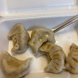 Steamed chicken dumplings