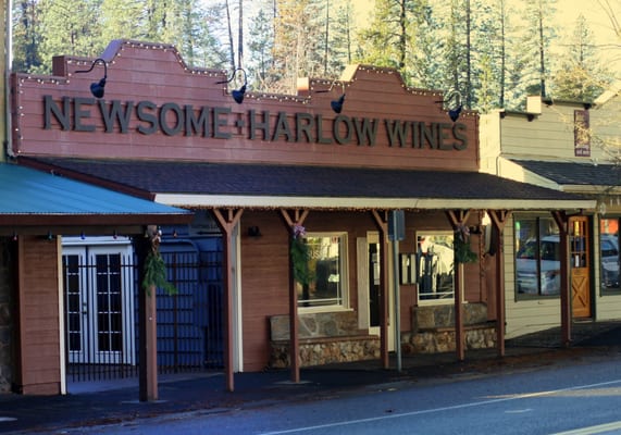 Newsome Harlow by null