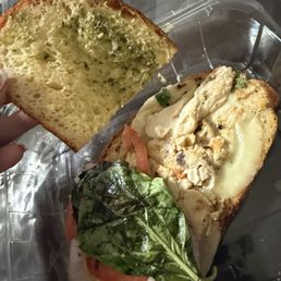 Chicken Pesto Sandwich Chicken Pesto Sandwich
