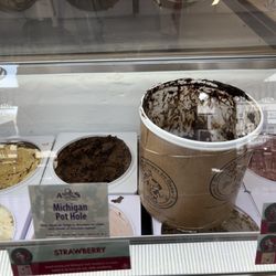 What’s The Scoop - Several chocolate ice cream options
