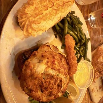 The Pub - The Carpet Bagger with a Baked Stuffed Potato - Pubs Near Me - Pennsauken, New Jersey