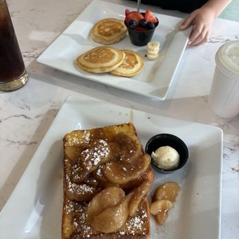Keke's Breakfast Cafe - French toast - Breakfast & Brunch Near Me - Corona, California Keke's Breakfast Cafe - French toast - Breakfast & Brunch Near Me - Corona, California