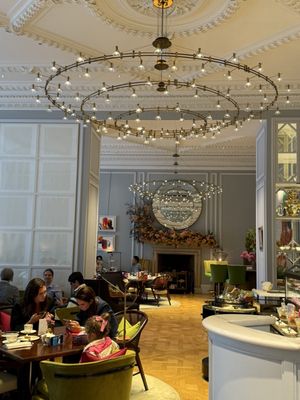 Mandarin Oriental Hyde Park, London by null