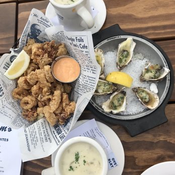 Sam's Anchor Cafe - Calamari, broiled oysters, chowder - Seafood Near Me - Tiburon, California