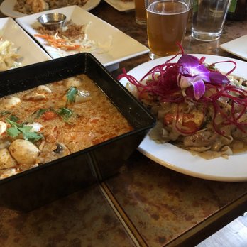 Thai Bella - Tom yum noodle soup and drunken noodles with beef - Thai Near Me - Moab, Utah