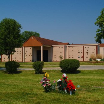 Covington Memorial Funeral Home - Funeral Services & Cemeteries Near Me - Fort Wayne, Indiana Covington Memorial Funeral Home - Funeral Services & Cemeteries Near Me - Fort Wayne, Indiana