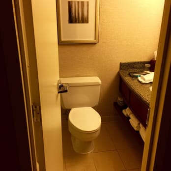 Chicago Marriott Schaumburg - Bathroom - Hotels Near Me - Schaumburg, Illinois
