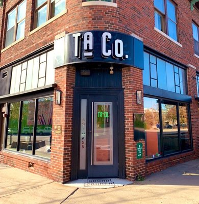 delivery lawrence ks restaurants