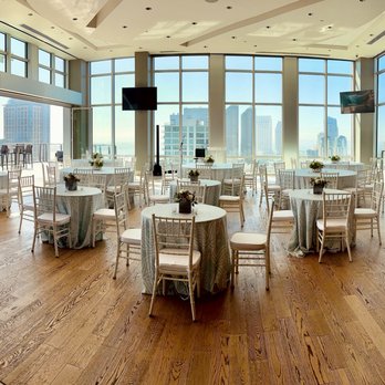 The Ultimate Skybox - Cocktail Reception - Venues & Event Spaces Near Me - San Diego, California The Ultimate Skybox - Cocktail Reception - Venues & Event Spaces Near Me - San Diego, California