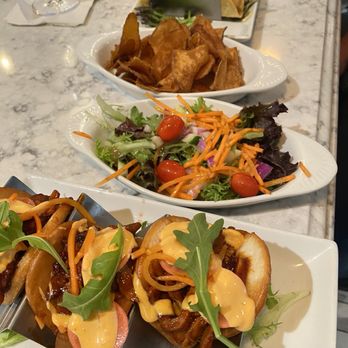 Murphy's Taproom & Carriage House - Bao bun salad and fish taco - American Near Me - Bedford, New Hampshire Murphy's Taproom & Carriage House - Bao bun salad and fish taco - American Near Me - Bedford, New Hampshire