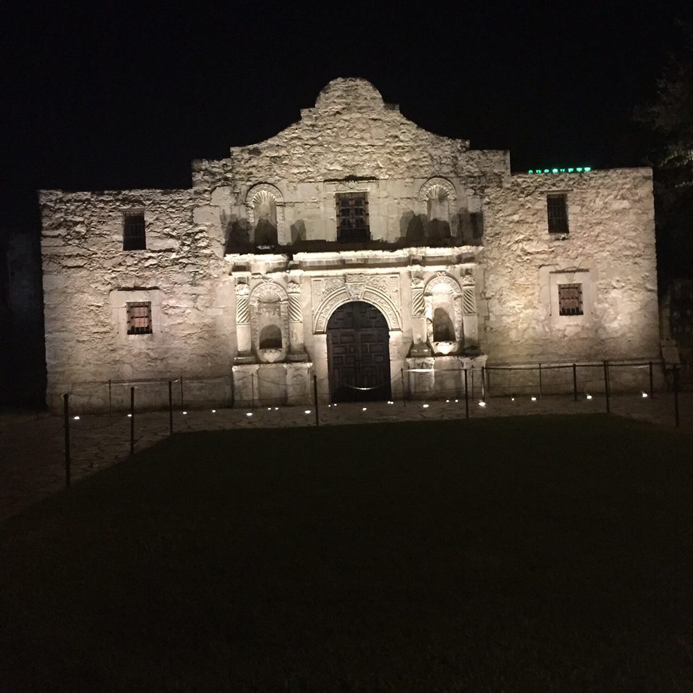 Bad Wolf Ghost Tours - The Alamo - Historical Tours Near Me - San Antonio, Texas