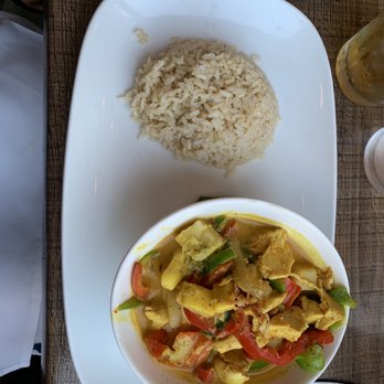Malai Kitchen - Yellow curry chicken with brown rice - Thai Near Me - Dallas, Texas Malai Kitchen - Yellow curry chicken with brown rice - Thai Near Me - Dallas, Texas