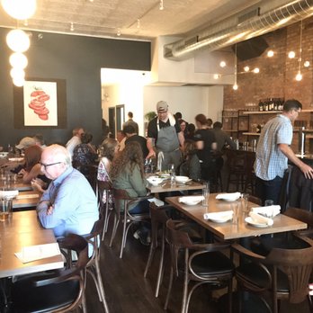 Daisies - Interior - Pasta Shops Near Me - Chicago, Illinois Daisies - Interior - Pasta Shops Near Me - Chicago, Illinois