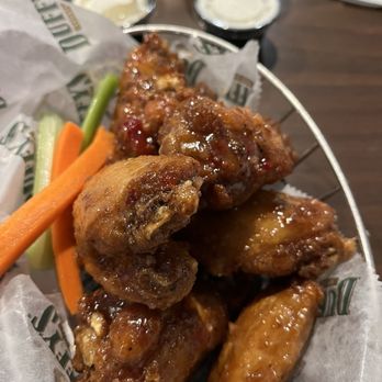 Duffy's Sports Grill - Chicken wings - American Near Me - Boca Raton, Florida Duffy's Sports Grill - Chicken wings - American Near Me - Boca Raton, Florida