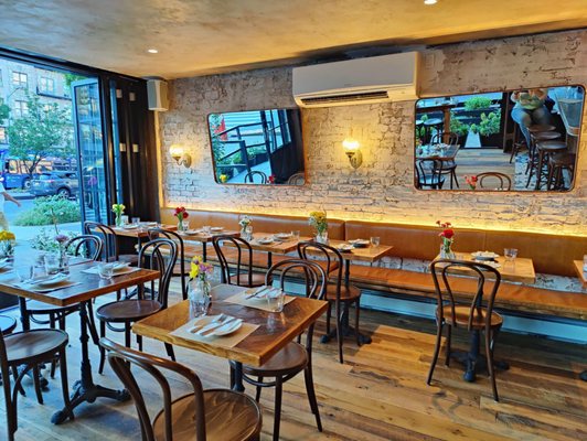 Musette Wine Bar by null