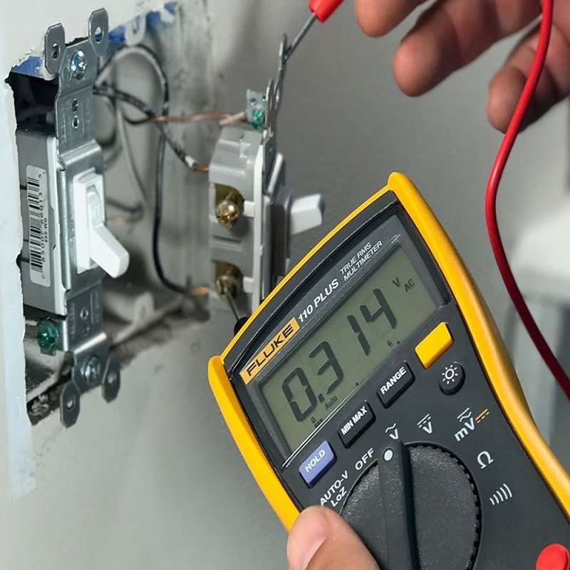 Slide of Zoom Electricians