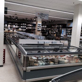 Irma - Grocery Near Me - Holte, 84