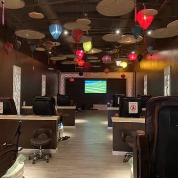 Cartino Nails & Spa - Pedicure area - Nail Salons Near Me - Pigeon Forge, Tennessee