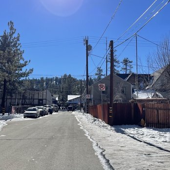 Murray's Saloon & Eatery - Karaoke Near Me - Big Bear Lake, California