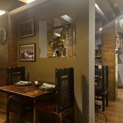 Tandoor - Main dining area.