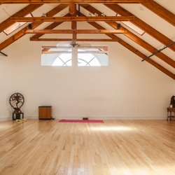 Flow Yoga