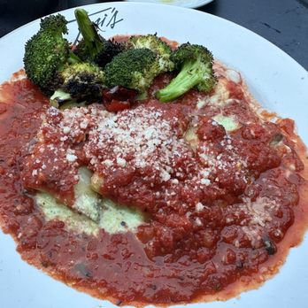 Tosi's Restaurant - Italian Near Me - Stevensville, Michigan Tosi's Restaurant - Italian Near Me - Stevensville, Michigan