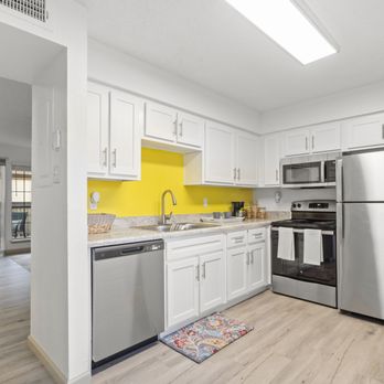 The Place at Briarcrest - Apartments Near Me - Carrollton, Texas The Place at Briarcrest - Apartments Near Me - Carrollton, Texas