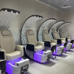 Roadrunner Nails Skin & Spa