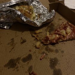 Little Joeys Pizza Bar - Ate it before i thought of preserving it, beautiful before we messed it up