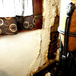 Hotel Defuniak - Water damage