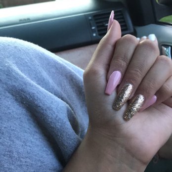 Leann Nails - Nail Salons Near Me - Hanover Park, Illinois