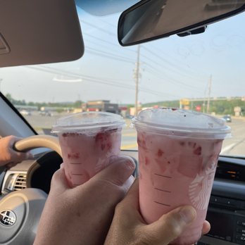 Starbucks - Coffee & Tea Near Me - Meadville, Pennsylvania Starbucks - Coffee & Tea Near Me - Meadville, Pennsylvania